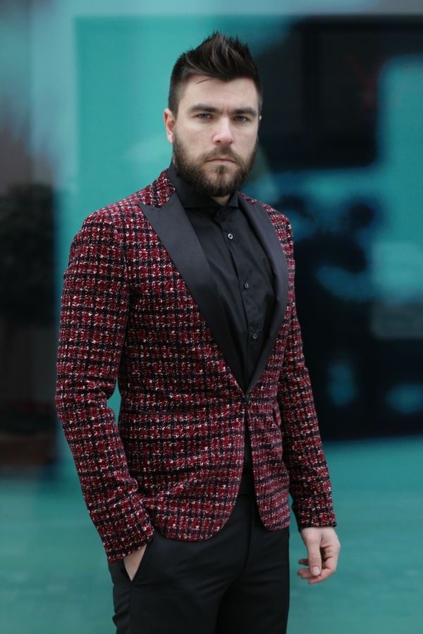 Γαβριήλ Νικολαιδης cool artisan street style man fashion blogger reveillon styling dsquared2 hugo boss gianfranco ferre black tie