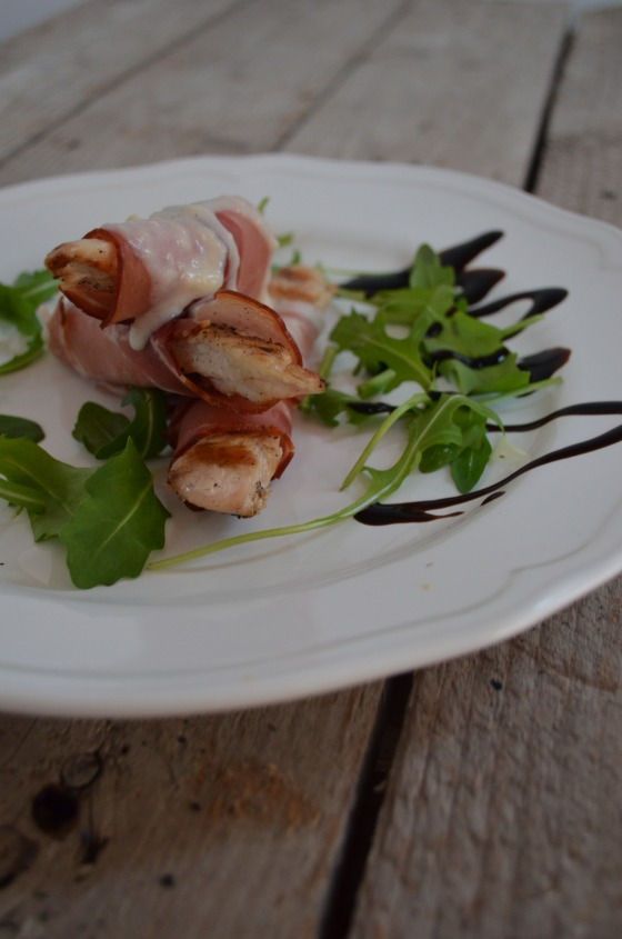 Chicken breasts wrapped in Parma ham with parmesan sauce recipe cool artisan Γαβριήλ Νικολαίδης