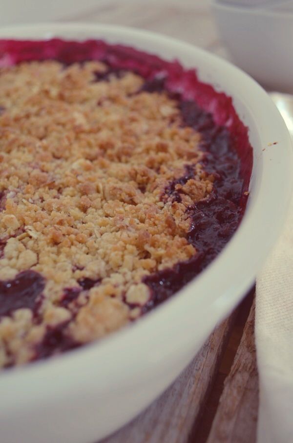 Forest fruit oat crumble κράμπλ με φρούτα του δάσους συνταγή Γαβριήλ Νικολαιδης cool artisan