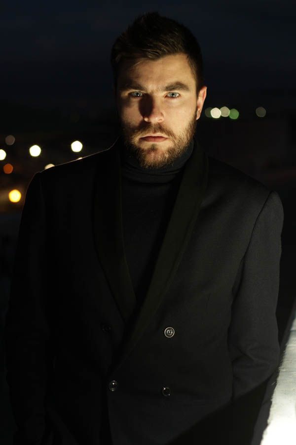 STREET STYLE MENS FASHION BLOGGER MAN FASHION SUIT BLUE BLACK TURTLE NECK COOL ARTISAN ΓΑΒΡΙΗΛ ΝΙΚΟΛΑΙΔΗΣ
