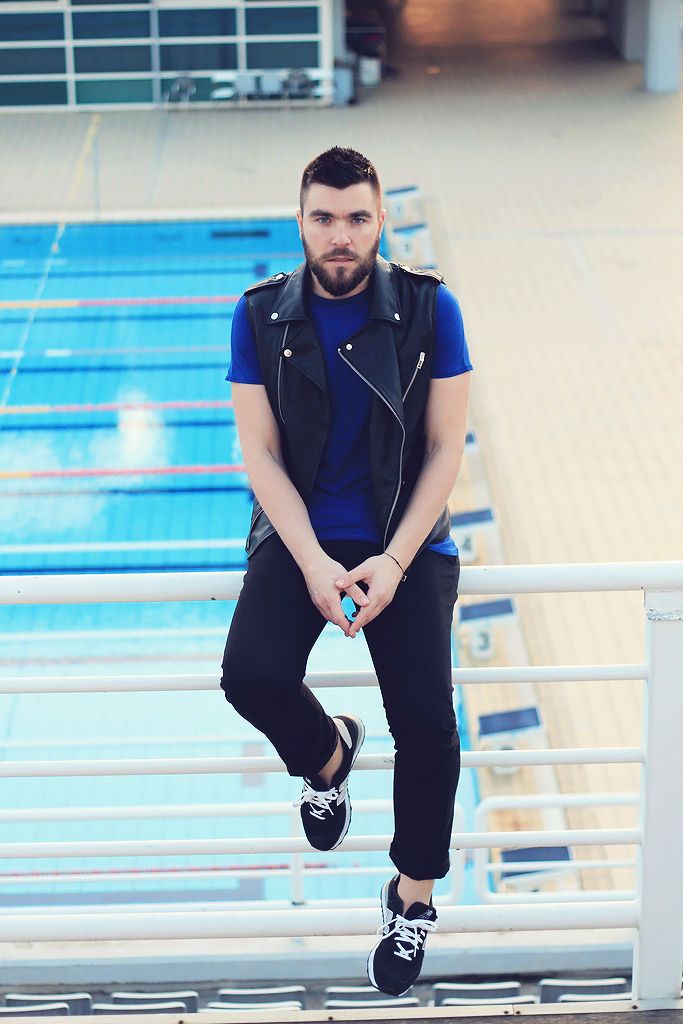 man, fashion, street style, mens fashion, blogger, lookbook, summer 2014, leather vest, blue T-shirt, black pants, new balance, asos, topman, zara 