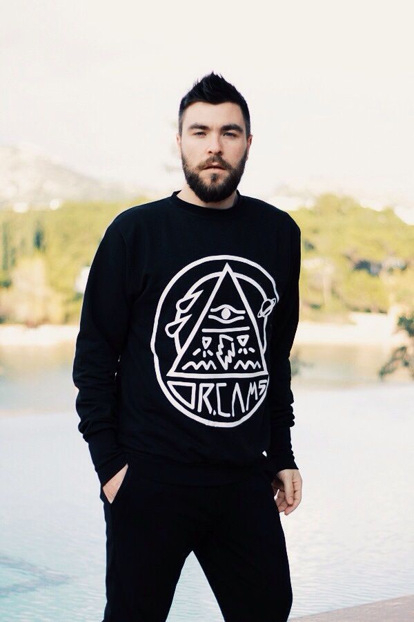 street style man fashion blogger mens style black outfit new balance asos topman cool artisan Γαβριηλ Νικολαιδης 