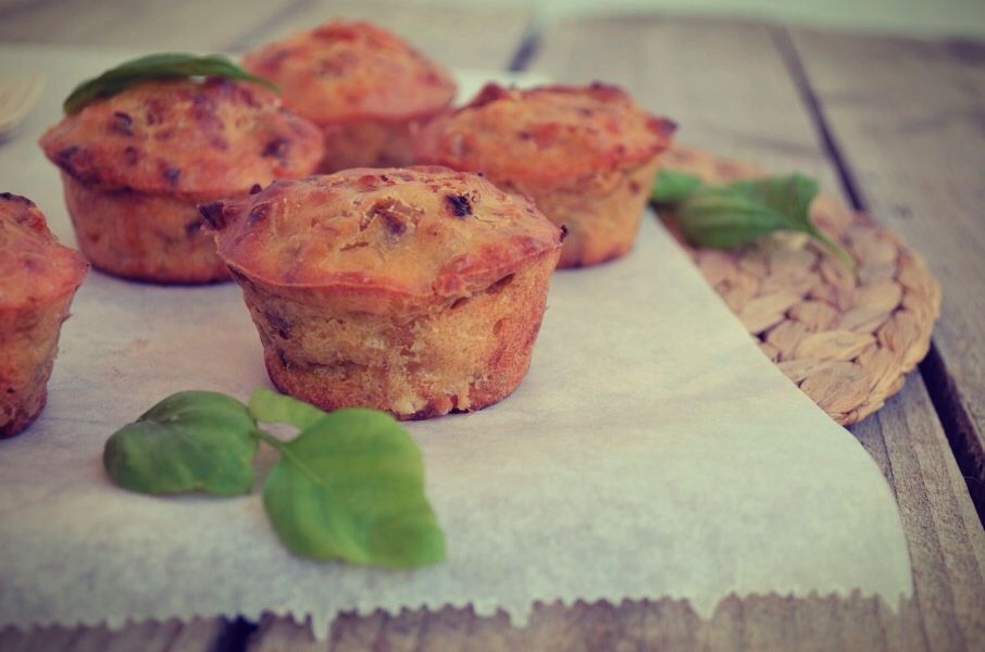 Basil and Leek Muffins, recipe, easy fast, simple, feta cheese, olive oil, συνταγή , μάφινς, πράσο, βασιλικός, Γαβριήλ Νικολαίδης, cool artisan 