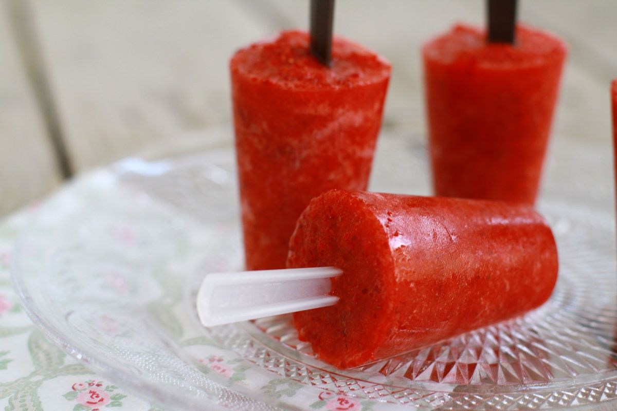 συνταγή γρανίτα φράουλα, με ένα υλικό, recipe παγωτό ξυλάκη, ice pop strawberry, cool artisan, Γαβριήλ Νικολαίδης 2