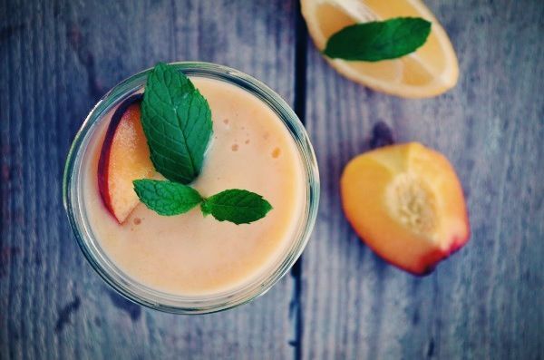 Peach, mint, lemon detox smoothie, recipe, activate, metabolism, συνταγή, σμούθι, ροδάκινο, μέλι, μέντα, λεμόνι, Γαβριήλ Νικοαΐδης, cool artisan 