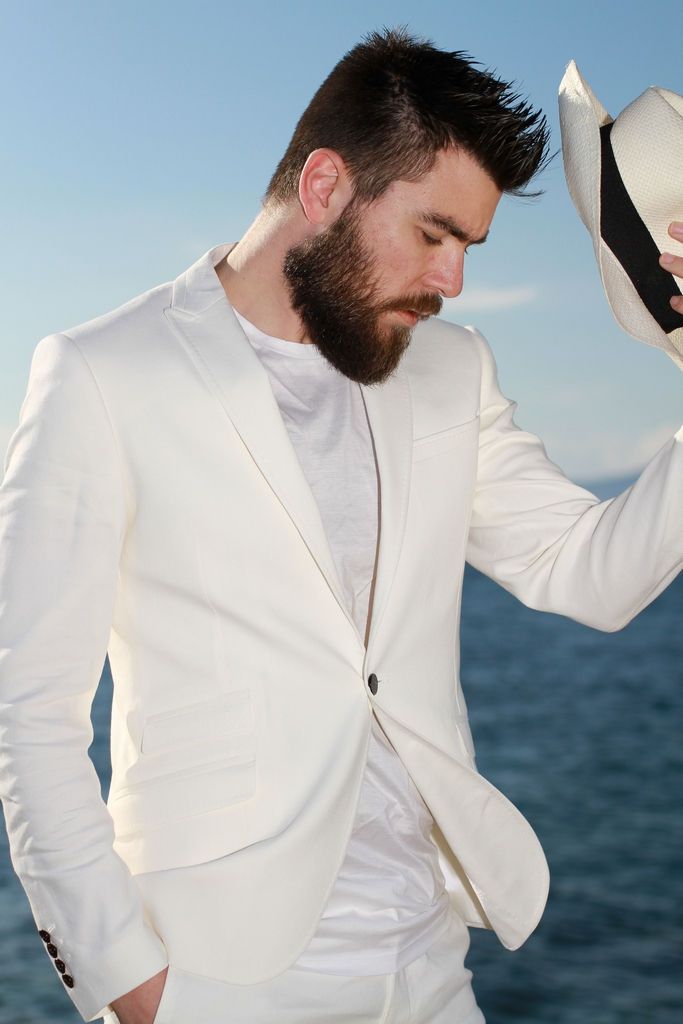 street style, man, fashion blogger, beach, white suit, panama hat, T-shirt, Intimissimi, calzedonia, zara, Γαβριήλ Νικολαίδης, cool artisan 3