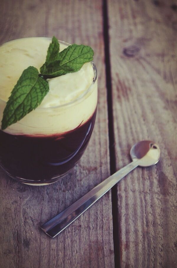 super easy, super fast, cheese-cacao mousse, 3-Ingredient Chocolate Mousse Recipe, μους, σοκολατα, κακάο, ρικότα, ζάχαρη άχνη, μόνο τρία υλικά, cool artisan, Γαβριήλ Νικολαΐδης1