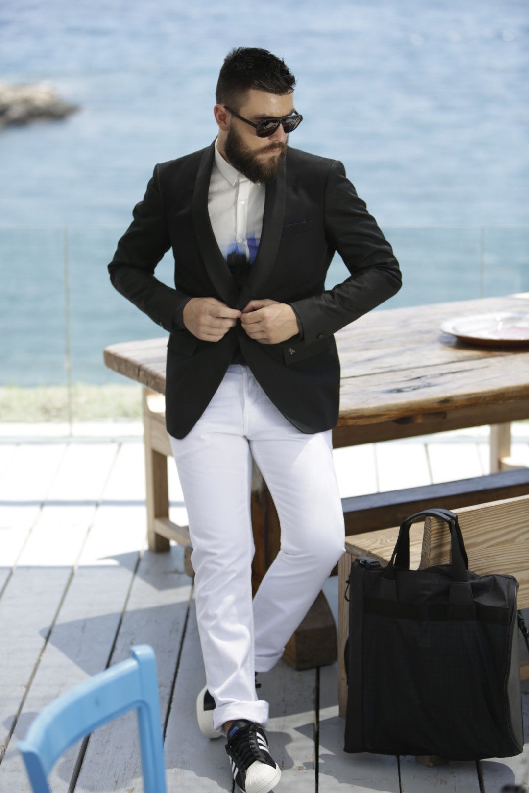 street style, man fashion blog, fashion blogger, white jeans, black blazer, black and white suit, adidas shoes, dihital print shirt, guy blogger 