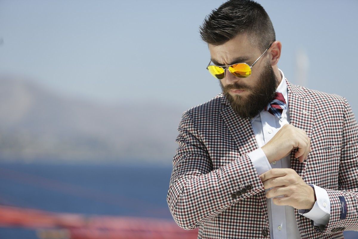 street style, man fashion blogger, suit, white shirt, red pants, new, trends, 2014, summer, mirror sunglasses, summer wedding, cool artisan, mcrthurglen, athens, sales