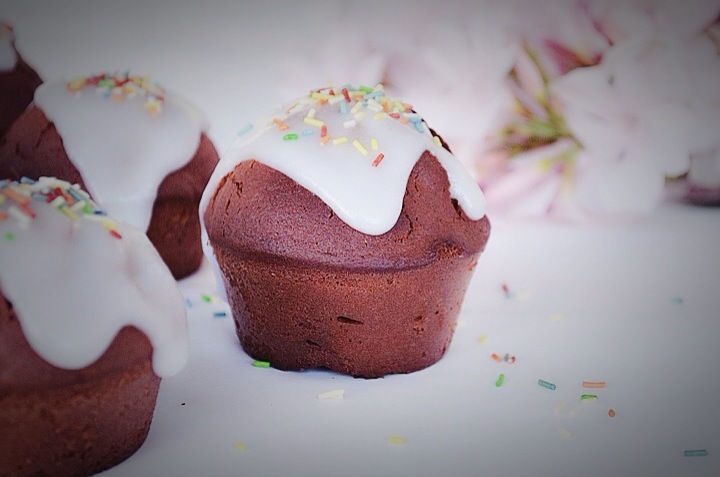 Three Ingredient Muffins Recipe, nutella, chocolate, hazelnut praline, super fast, best recipe, top, dessert, choco, συνταγή, μάφιν, 3 υλικά, νουτέλα, πραλίνα φουντουκιού, απλή συνταγή, Γαβριήλ Νικολαΐδης