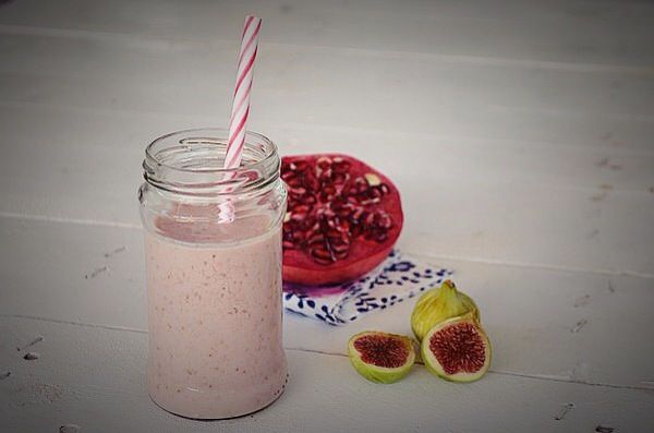 fig, pomegranate, detox smoothie, pinterest, recipe, food styling, food blog ,easy, healthy, diet 