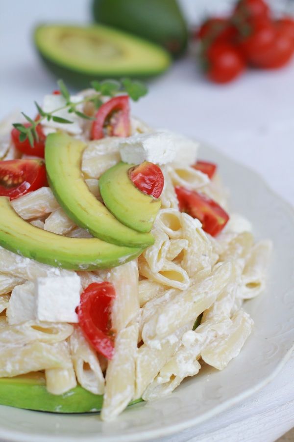 Avocado and feta cheese pasta salad, recipe, penne rigate, greek yogurt, συνταγή, μακαρονοσαλάτα, αβοκάντο, φέτα, γιαούρτι, πέννες, Γαβριήλ Νικολαΐδης