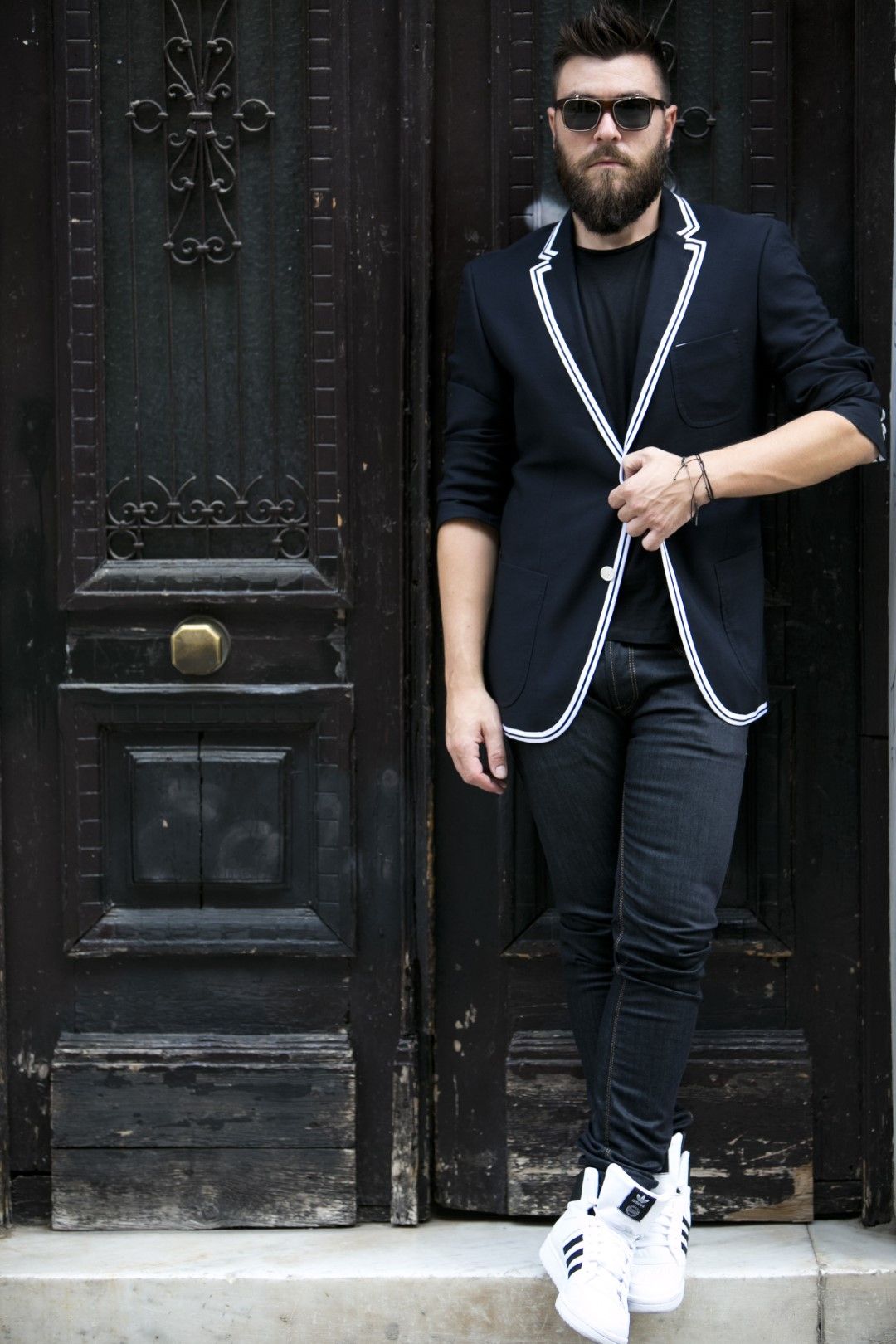 man street style, fashion blogger, trends 2014 2015, blazer, jeans, T-shirt, shoes, Adidas, Hugo Boss, Staff Jeans, Mcarthur Glen Athens, Cool Artisan, Γαβριήλ Νικολαίδης