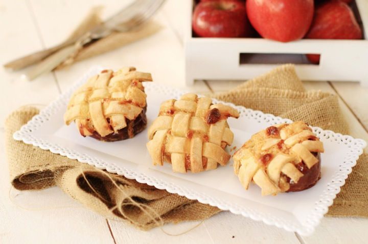 Apple pies baked in apples,apple tart, recipe, συνταγή, μηλόπιτα, συνταγή, Γαβριήλ Νικολαΐδης, food blog, best food blog 2014, food styling, photography , Γαβριήλ Νικολαΐδης, cool artisan
