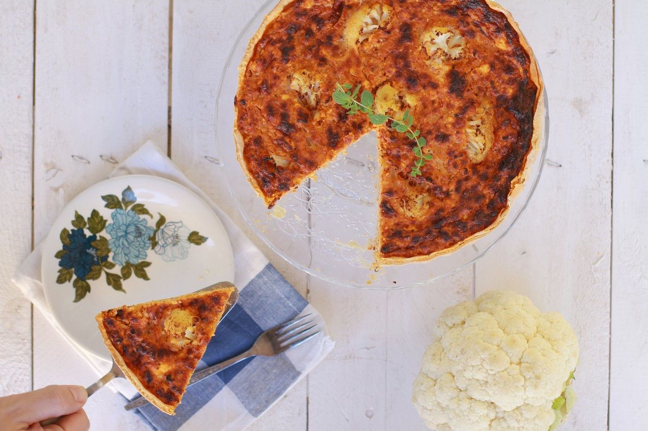 συνταγή, τάρτα, κουνουπίδι, πέστο λιαστής ντομάτας, τυρί, γραβιέρα, παρμεζάνα, ζύμη, μπριζέ, recipe tart, dough, cauliflower, pesto rosso,Γαβριήλ Νικολαΐδης, cool