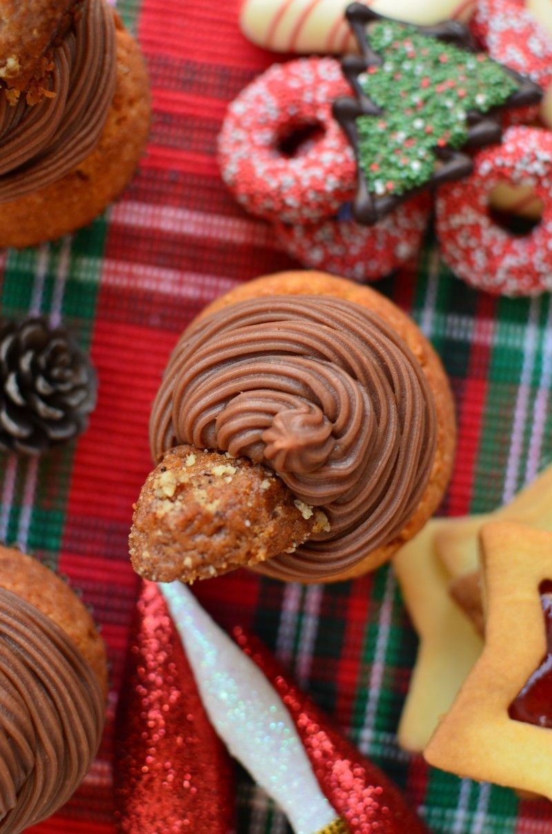 christmas, dessert, recipe, cupcakes, frosting chocolate, simple, cinnamon, orange, συνταγή, cupcake, μελομακάρονο,σοκολάτα, πορτοκάλι, κανέλα, χριστουγεννιάτικη, συνταγή, Γαβριήλ Νικολαΐδης, cool artisan