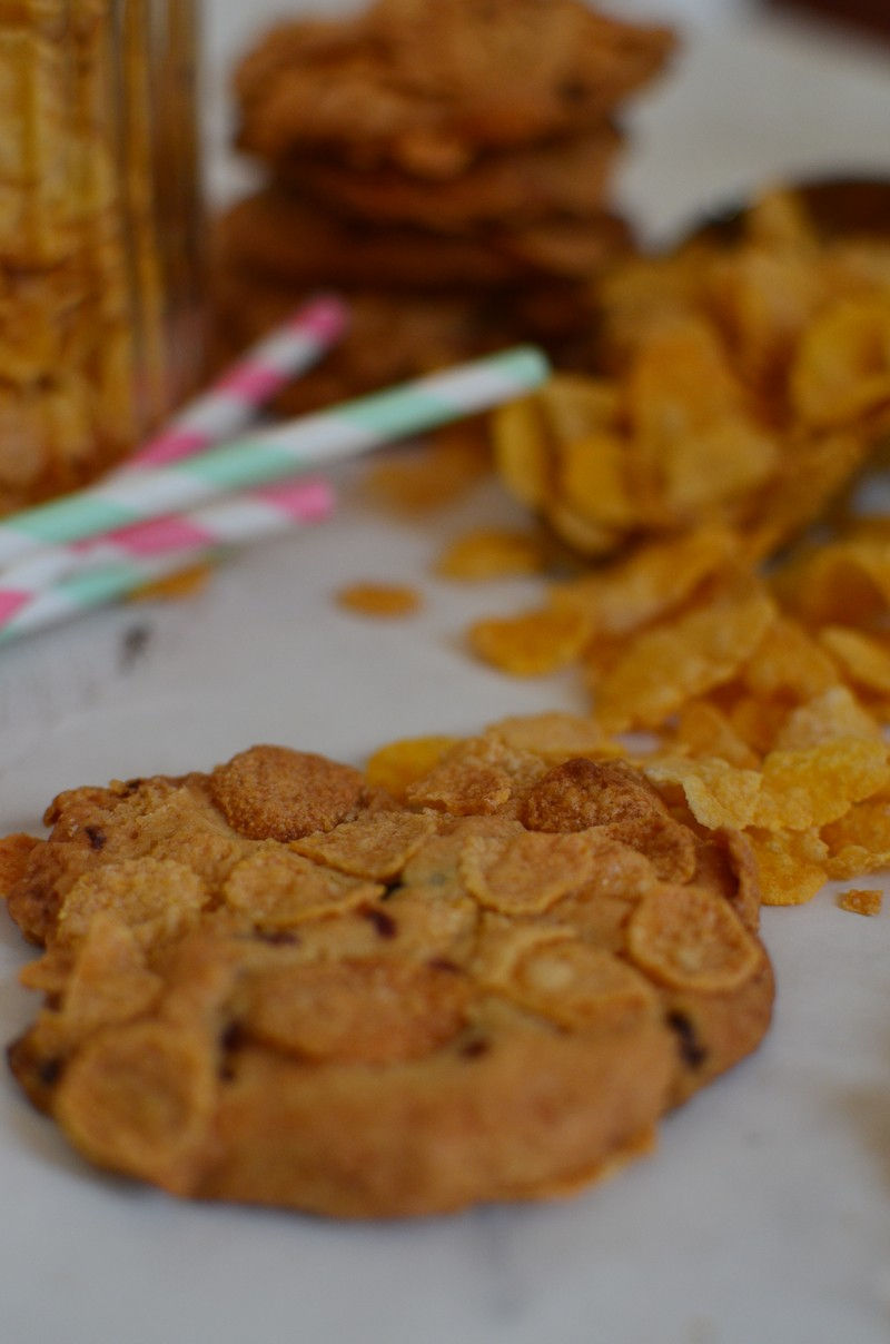 Super Easy & Simple Cornflake Cookies, recipe, butter, sulatanas raisins, συνταγή, μπισκότα, κορνφλέικ, βούτυρο, μαύρη ζάχαρη, απλή, γρήγορ, εύκολη, συνταγή, cool artisan 4