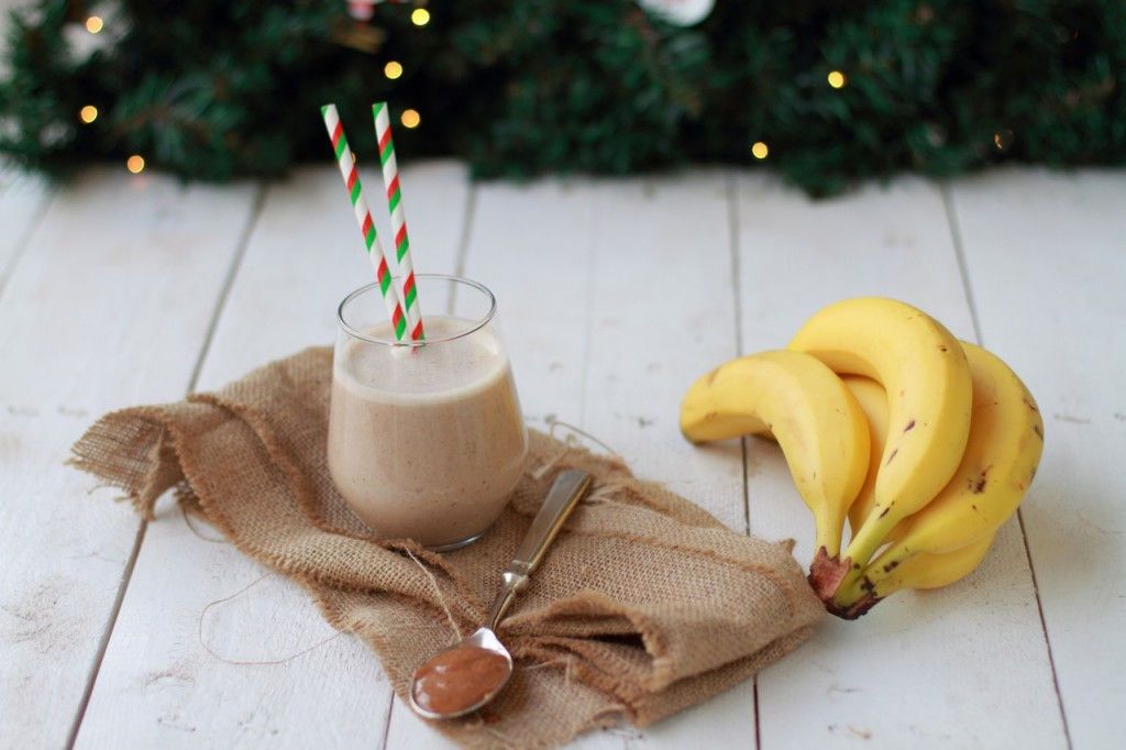 smas smoothie banana almond milk peanut butter, smoothie, christmas breakfast