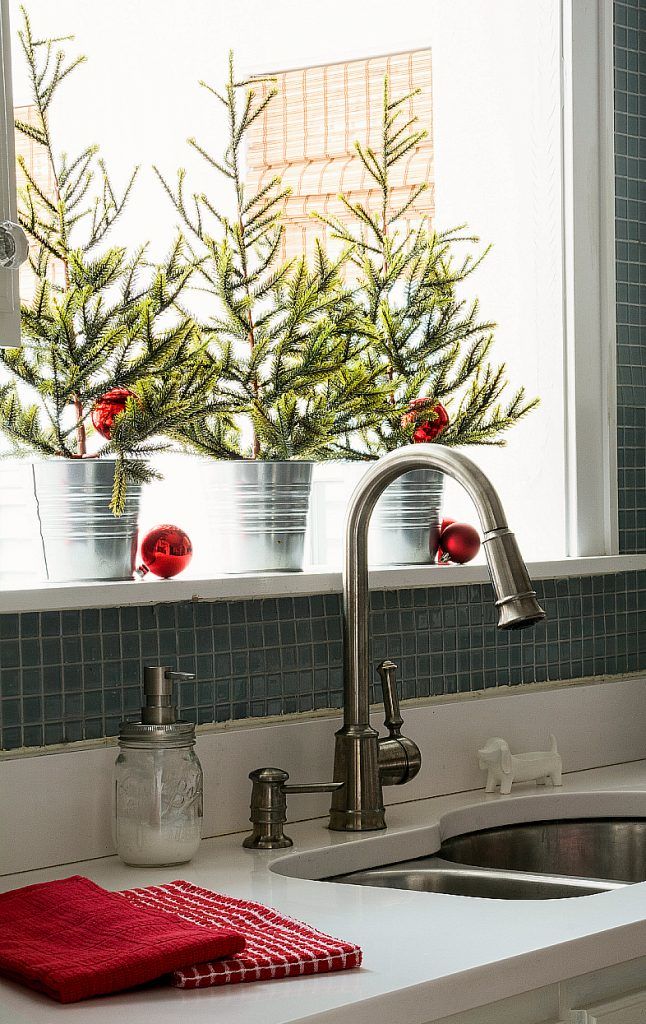 Christmas-Kitchen-Decorating-Ideas-28-of-29-2