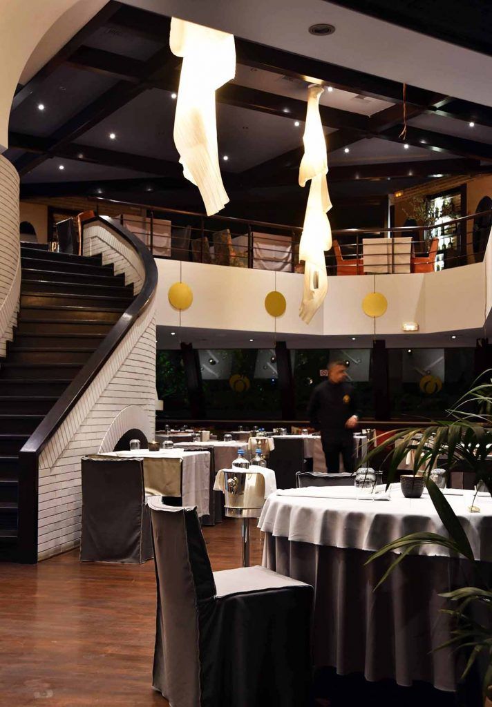 omikron_restaurant