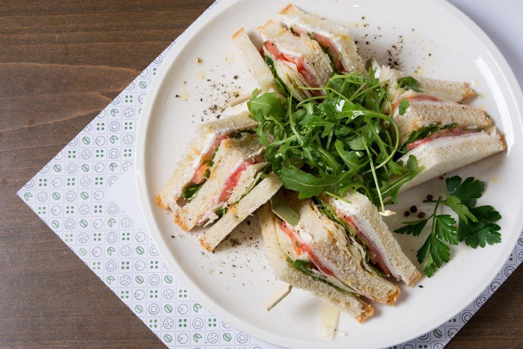 club sandwitch Kostarelou