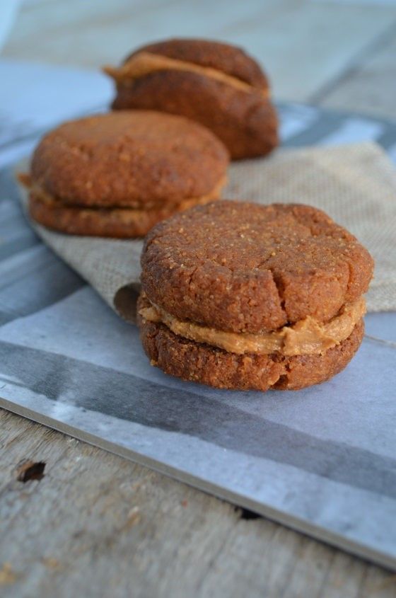 Three ingredient vegan peanut butter whoopies