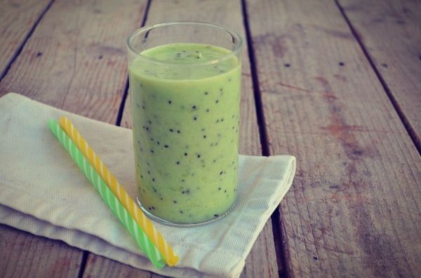 Κiwi detox smoothie, ακτινίδια, γιαούρτι, αγγούρι, φρέσκια μέντα, μέλι, στέβια, kiwis , yogurt , cucumber , mint , honey ,stevia , cool asrtisan, Γαβριήλ Νικολαίδης
