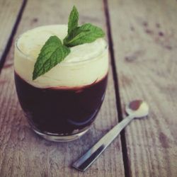 super easy, super fast, cheese-cacao mousse, 3-Ingredient Chocolate Mousse Recipe, μους, σοκολατα, κακάο, ρικότα, ζάχαρη άχνη, μόνο τρία υλικά, cool artisan, Γαβριήλ Νικολαΐδης