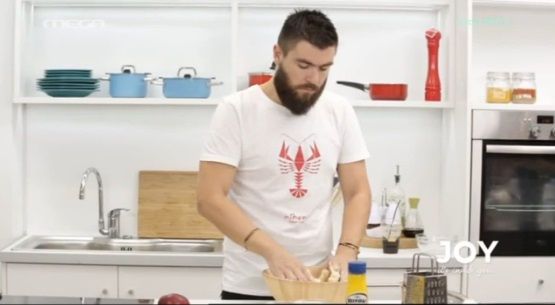 joy it's inside you, mega tv, συνταγή, food blogger, cool artisan, Γαβριήλ Νικολαΐδης, dapper guilt, συνταγή, τάρτα, γλυκιά, βάση ζύμης, κρέμα τυριού καταμελωμένα φρούτα