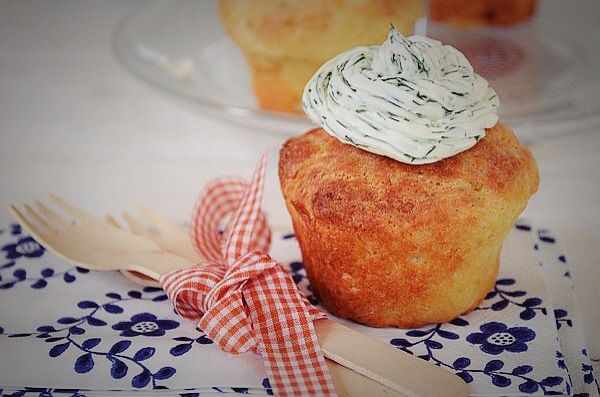 savory, cupcake, parmesan, yogurt, basil, muffin, recipe, συνταγή, μάφιν, κάπκεικ παρμεζάνας, τυρί κρέμα, γιαούρτι, βασιλικός, cool artisan, Γαβριήλ Νικολαΐδης