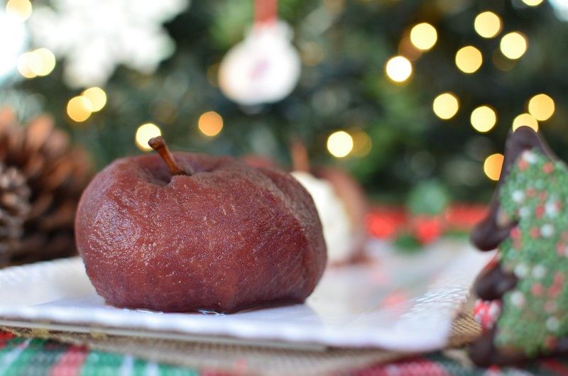 Spiced Red Wine Apples with Vanilla Mascarpone Cream Recipe, συνταγή, μήλα, βρασμένα, κρασί, κανέλα, μασκαρπόνε, κρέμα, βανίλια, cool artisan, Γαβριήλ Νικολαΐδης
