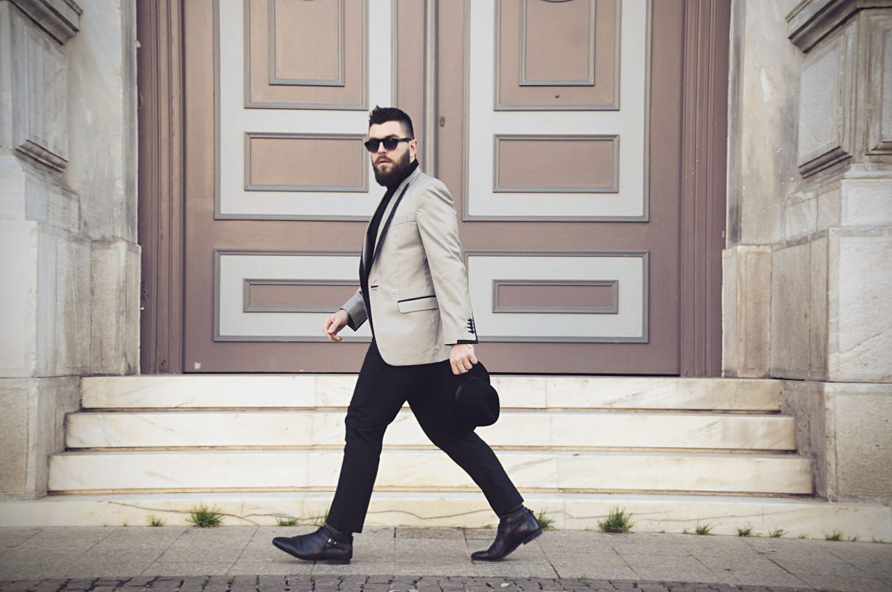 Street style, man fashion blogger, suit styling, office look, black, gray, guy blogger, business look, hat. Dimitris petrou, h&m, John Smedley, turtle neck, knit, black, sweater, pointy ankle boots, κοστούμι, Δημήτρης Πέτρου, καπέλο H&M, cool artisan, Γαβριήλ Ν ικολαΐδης