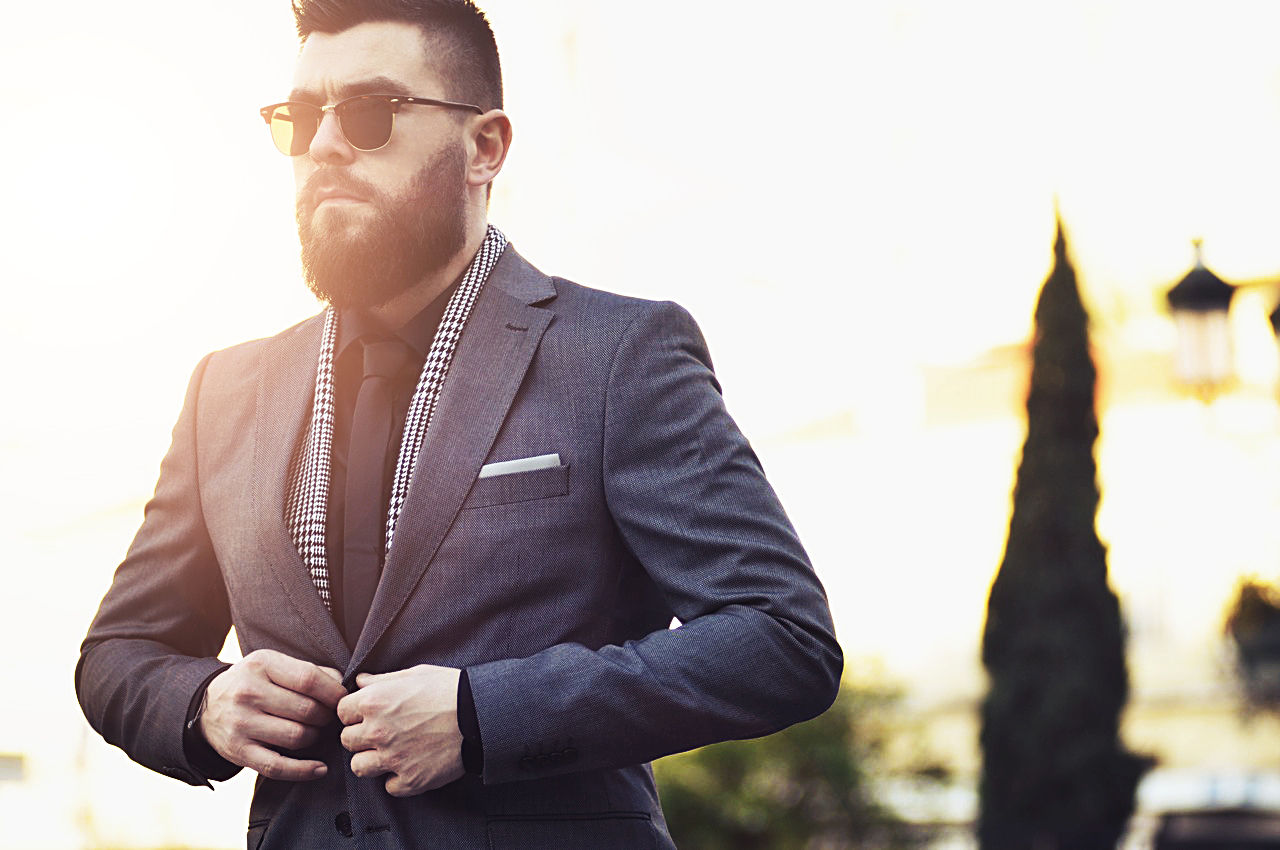 man, guy, street, fashion, blog, style blogger,suit, grey, gray, black shirt, black tie, trends 2015, spring, summer, menswear, rayban, clubmaster, streetstyle, zara, office