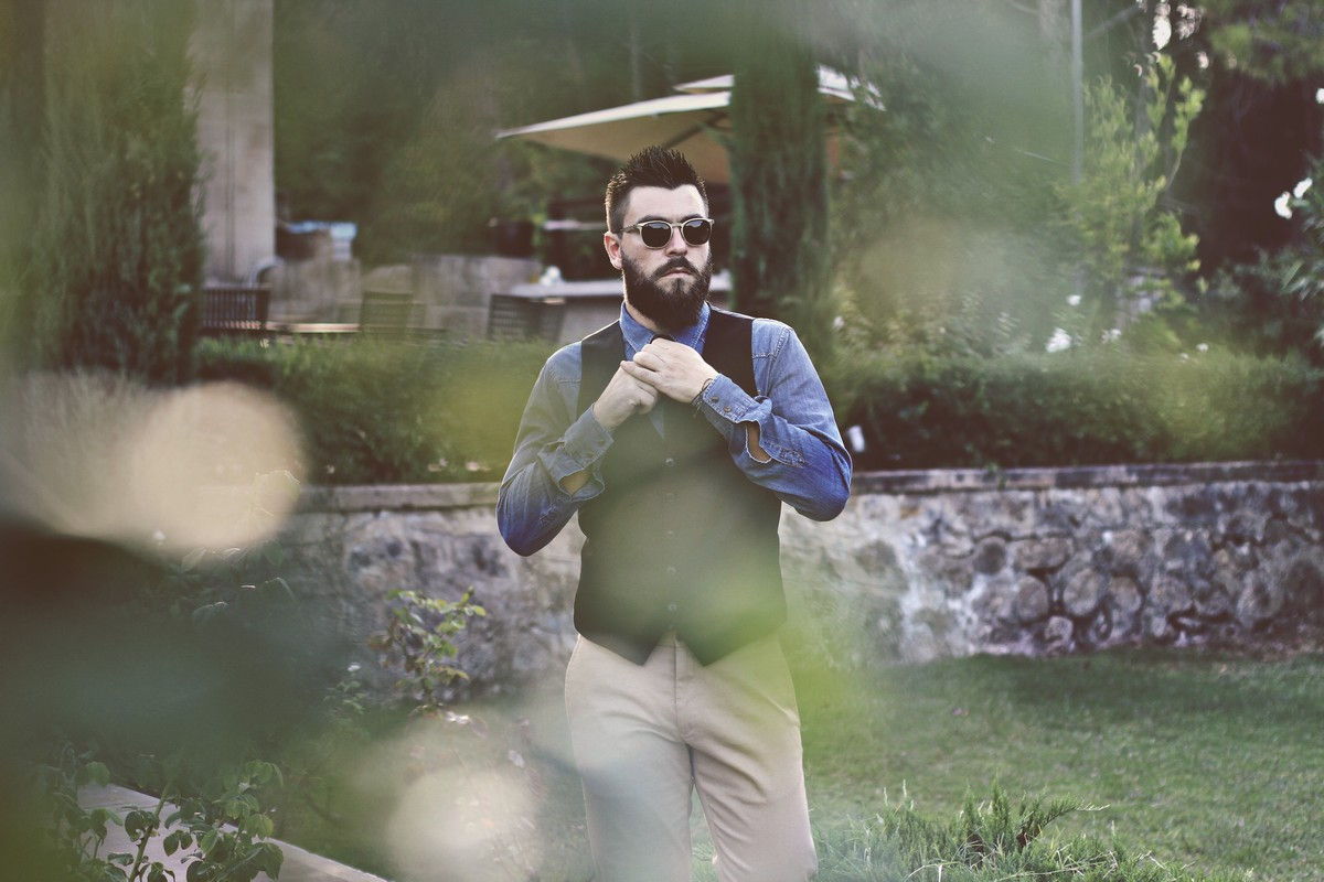 street style, man, fashion blogger, guy fashion blog, suit, style, award, best, 2015, mens style guide, dapper man, street photography, gant, trussardi, adidas , best style, mrporter