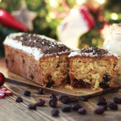 ΚΕΙΚ, ΧΡΙΣΤΟΥΓΕΝΝΙΑΤΙΚΟ ΚΕΙΚ, ΧΡΙΣΤΟΥΓΕΝΝΙΑΤΙΚΗ ΣΥΝΤΑΓΗ, CRANBERRIES, ΑΜΥΓΔΑΛΑ, COOL ARTISAN, CHRISTMAS, CHRISTMAS CAKE, CHRISTMAS RECIPE, ALMONDS